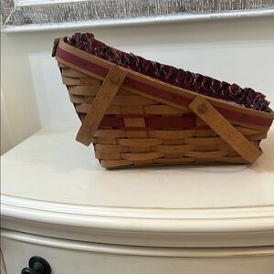 Longaberger 1991 Christmas Collection Yuletide Tradition Basket& red plaid liner